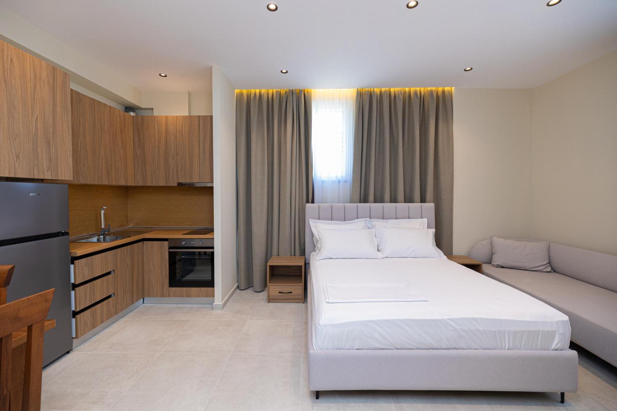 Aluor Hotel apartamentowy Wlora