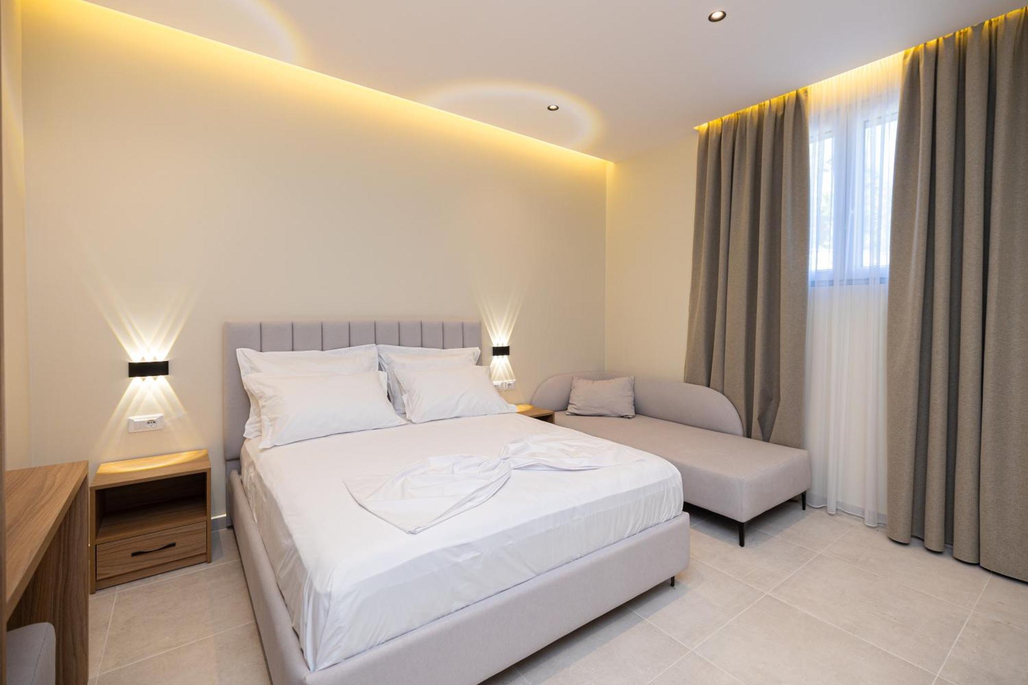 Hotel apartamentowy Aluor Wlora