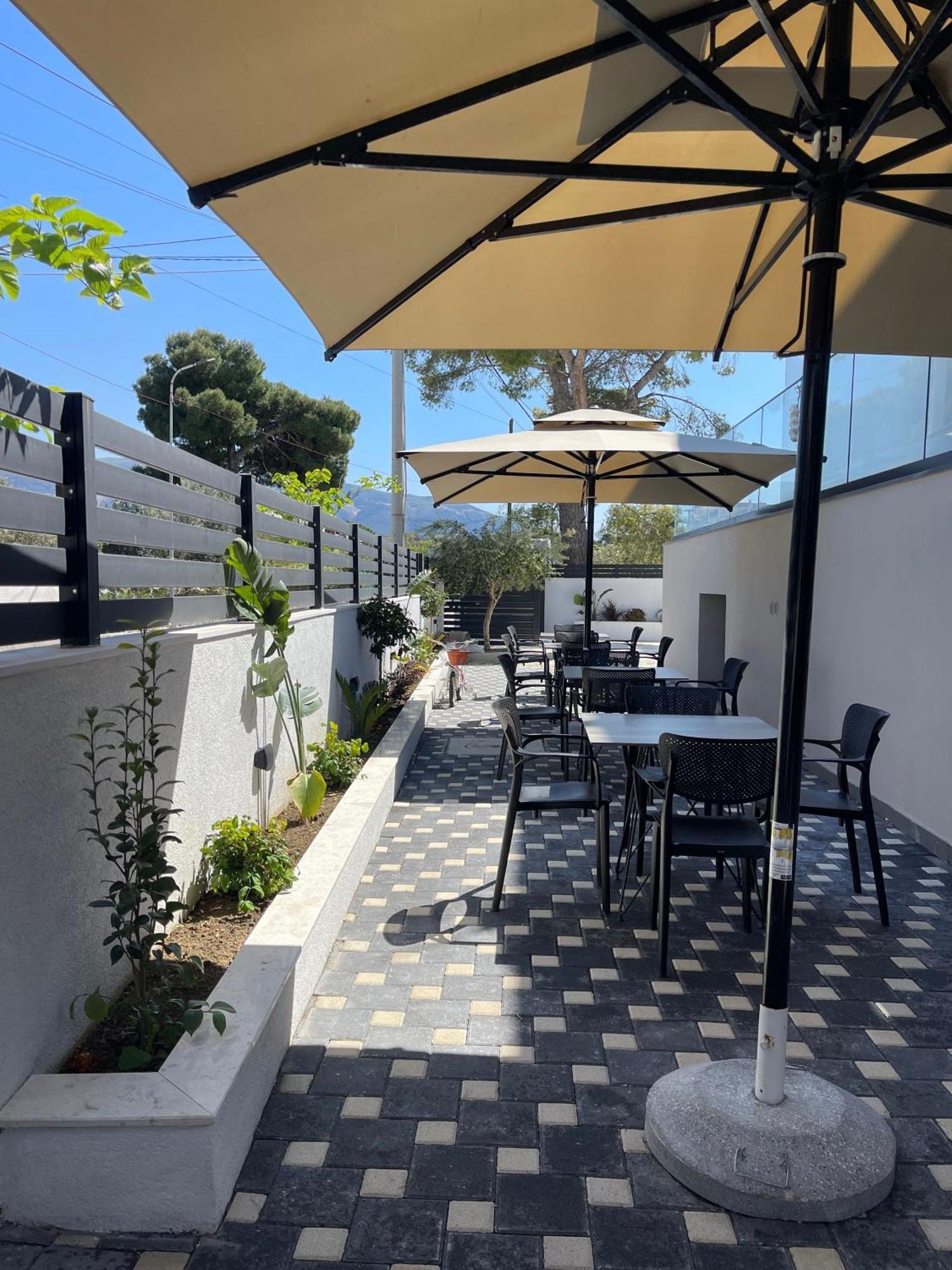 Aluor Aparthotel